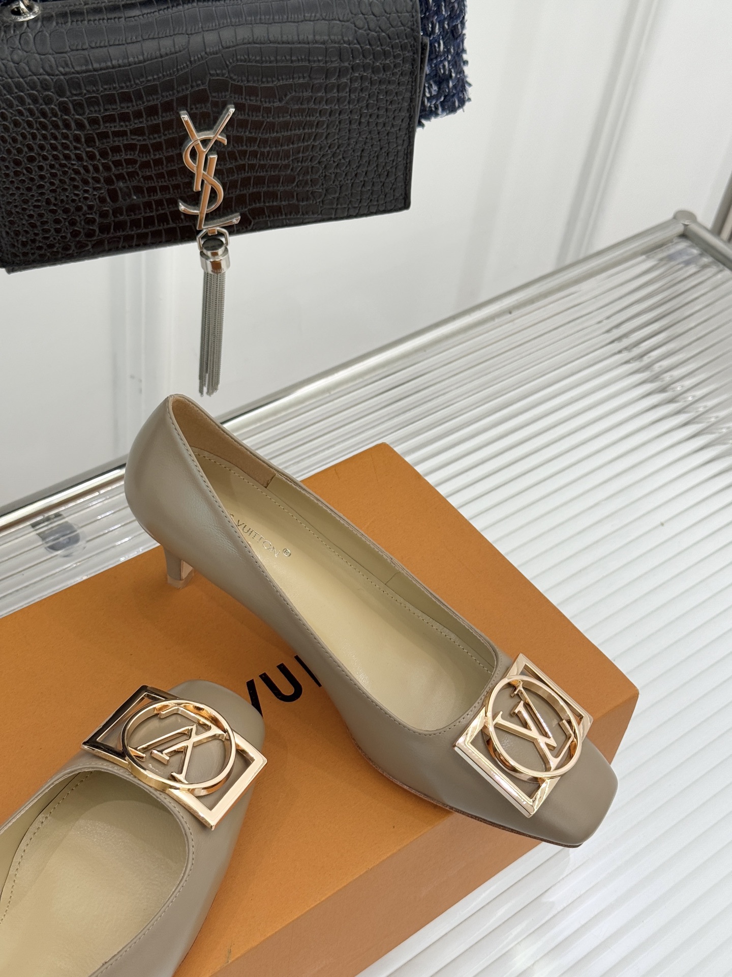 Women's high heels